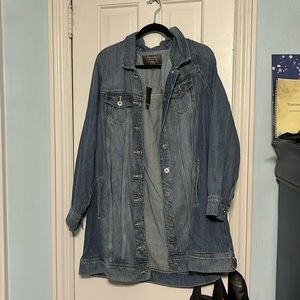 New never worn torrid jean jacket